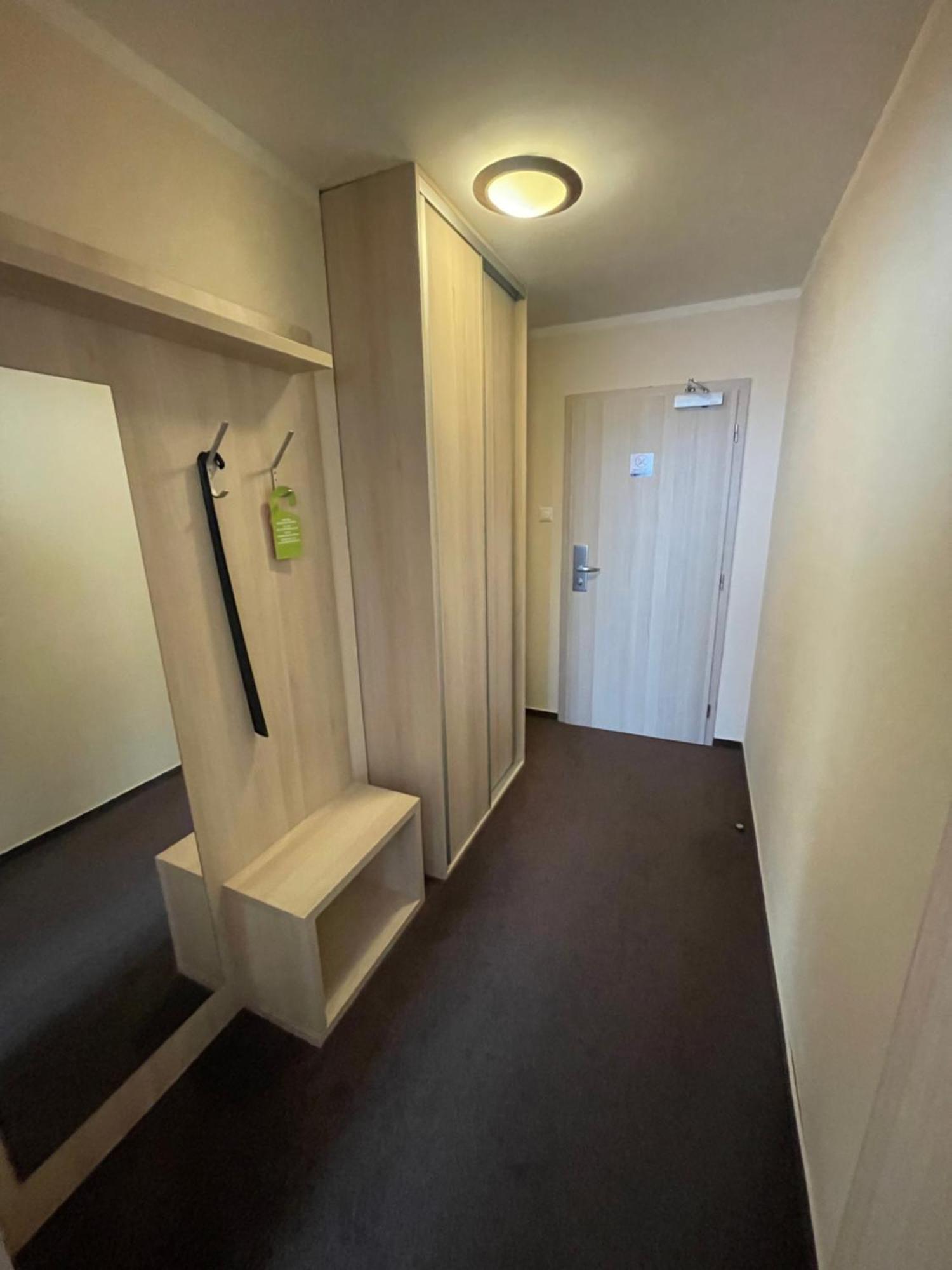 Hotel Spectrum Трнава Екстер'єр фото