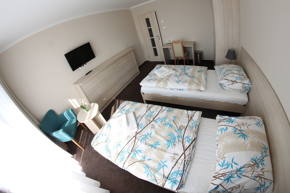 Hotel Spectrum Трнава Екстер'єр фото