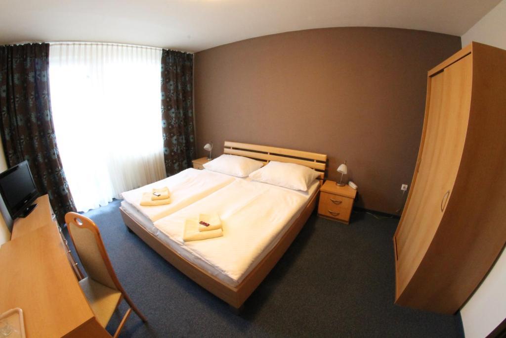 Hotel Spectrum Трнава Номер фото