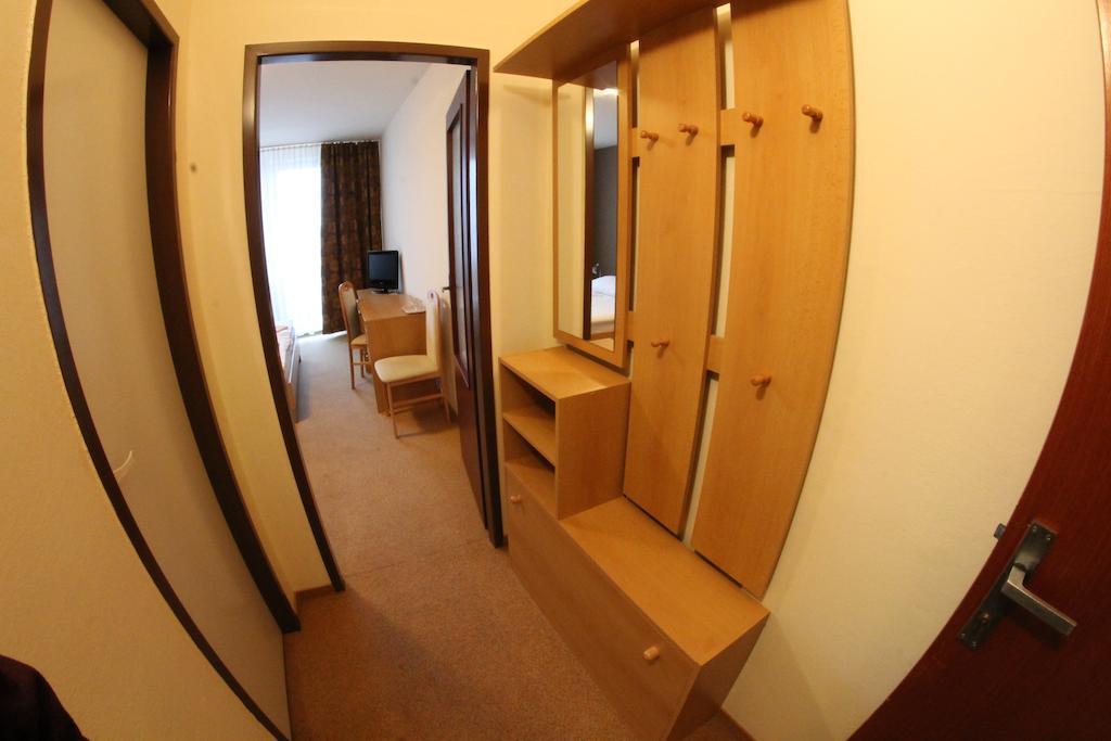 Hotel Spectrum Трнава Екстер'єр фото
